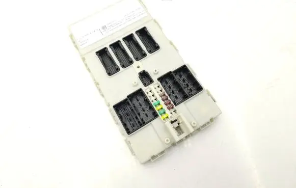 BMW 3 F30 F35 F31 Comfort/convenience module 9395174 588E17F03 LM01