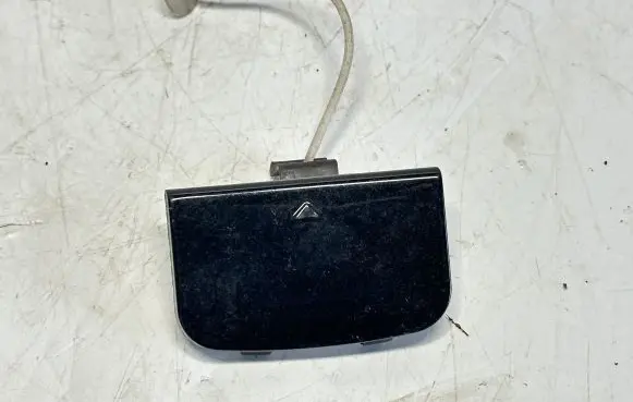 BMW 7 E65 E66 Front tow hook cap/cover 8223210 51118223210