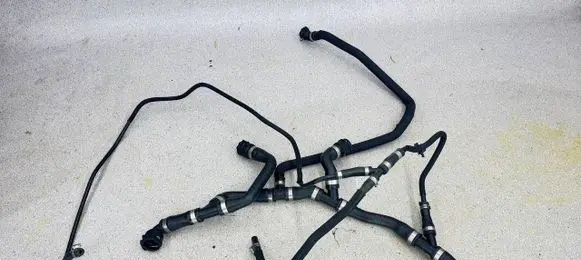 BMW M6 Engine coolant pipe/hose 2284289 17122284289 2284249