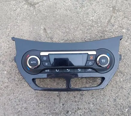 Ford Kuga II Climate control unit DV4T18C612AF WY0A32348