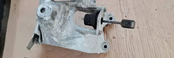 Audi A5 Engine mounting bracket 4M0199308AA