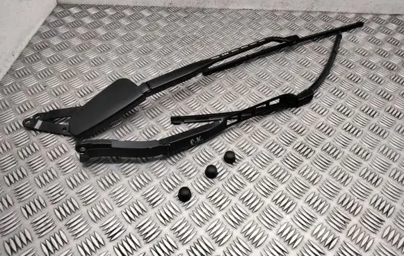 Mercedes-Benz ML W166 Front wiper blade arm 24028055