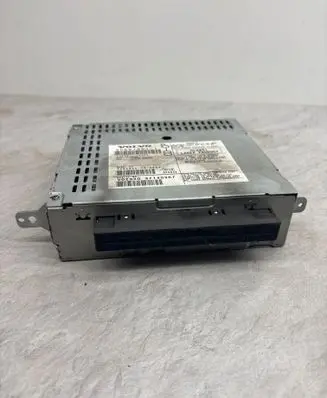 Volvo XC90 Radio/CD/DVD/GPS head unit 306575511 34W293H 37140367