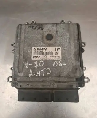 Volvo V70 Engine control unit/module 30729826A 1039S10667 0281012103