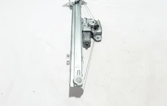 Front window lifting mechanism without motor
