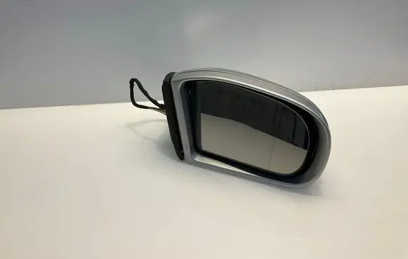 Mercedes-Benz C W203 Front door electric wing mirror
