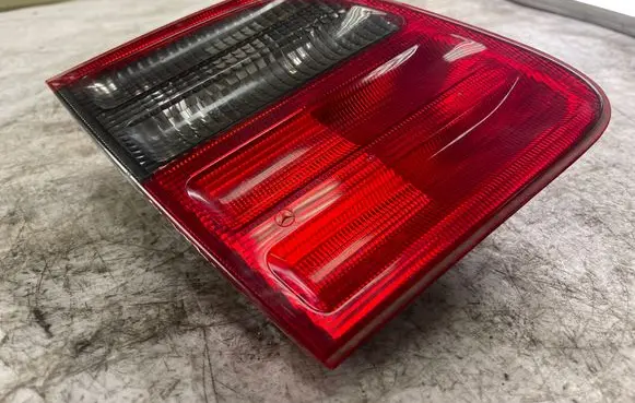 Mercedes-Benz E W210 Tailgate rear/tail lights A2108207564 3245311429