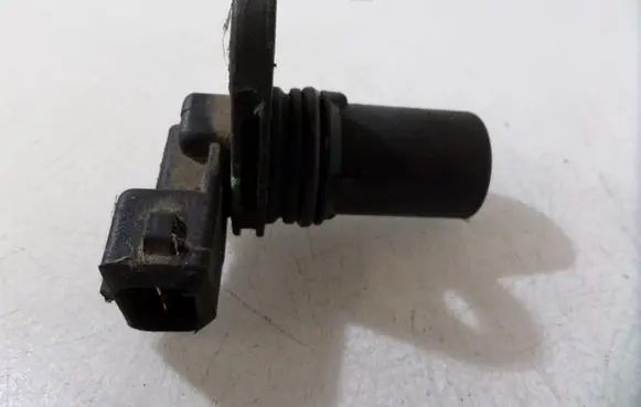 Ford Focus Camshaft position sensor 12K073AB