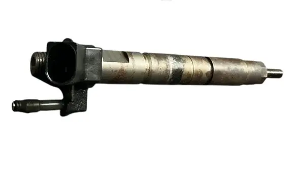BMW 5 E60 E61 Fuel injector 779787704 0445116001