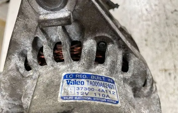 KIA Sorento Generator/alternator 373004A112 TA000A62401