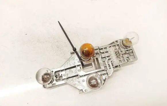 Skoda Octavia Mk2 (1Z) Tail light bulb cover holder 1Z9945258