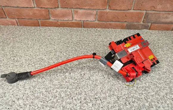 Positive cable (battery)