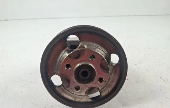 Volvo XC70 Power steering pump 31280320