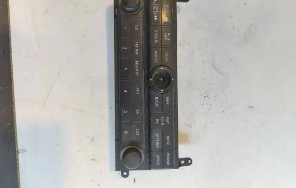 Nissan Navara D40 Climate control unit 28395EP005