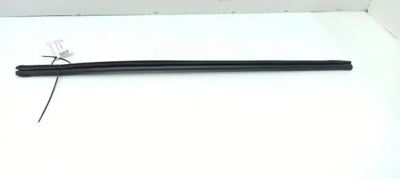Mercedes-Benz 380 560SEC C126 Rubber seal rear door window/glass 
