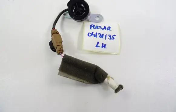 Nissan Pulsar Front door high frequency speaker 281G13GF0A