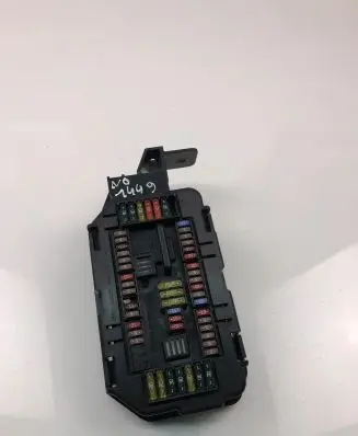 BMW X6 F16 Fuse module 9316568