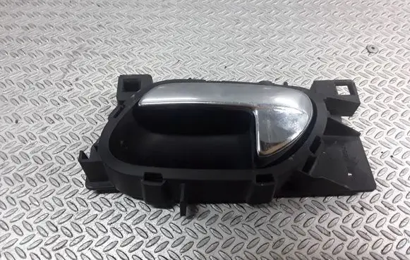 Peugeot 407 Rear door interior handle