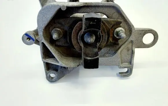 Nissan Qashqai Gearbox mount 112221641R
