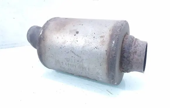 Mercedes-Benz CLS C219 Middle muffler/silencer 2114911701