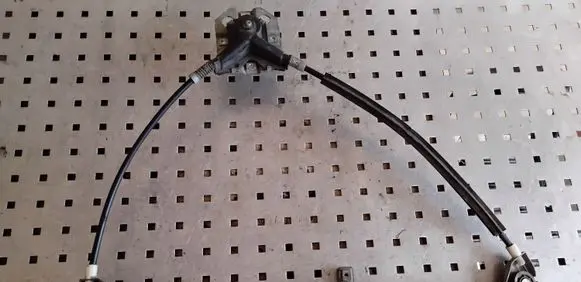 Audi 80 90 S2 B4 Front door manual window regulator 893837399