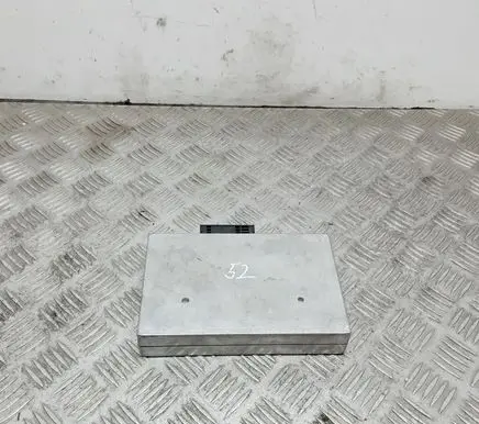 Audi A4 S4 B7 8E 8H Bluetooth control unit module 8P0862335H
