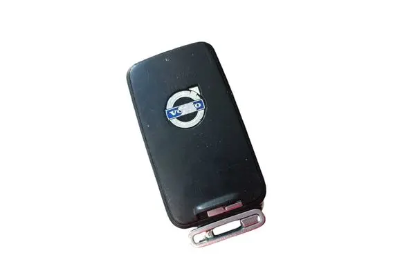 Volvo XC70 Ignition key/card 8676873