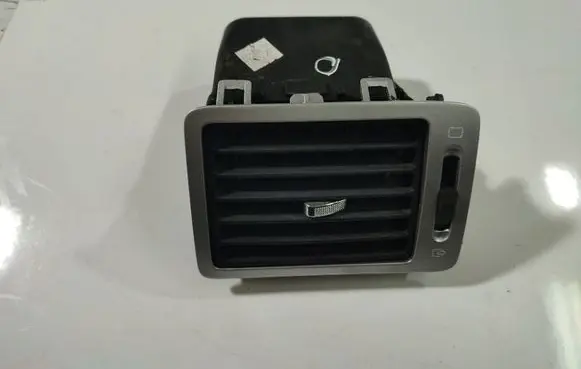Peugeot 307 Dash center air vent grill 