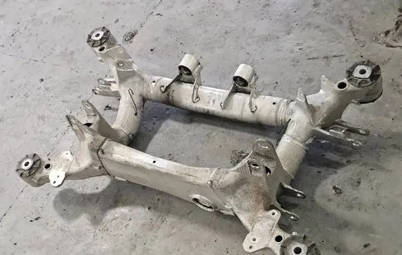 BMW 5 E60 E61 Rear subframe 6770827