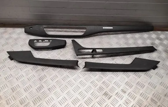 Audi A5 Interior decorative trim set 8W6867410C 8W6867409C 8W1853189R