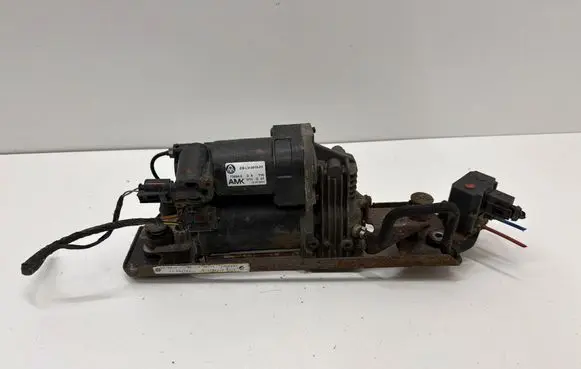 BMW 5 E60 E61 Air suspension compressor/pump 14178311 6777827