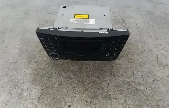 Mercedes-Benz E W211 Radio/CD/DVD/GPS head unit 2118202097