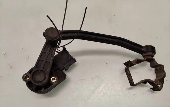 Audi A4 S4 B7 8E 8H Headlight/headlamp level sensor 8E0907503