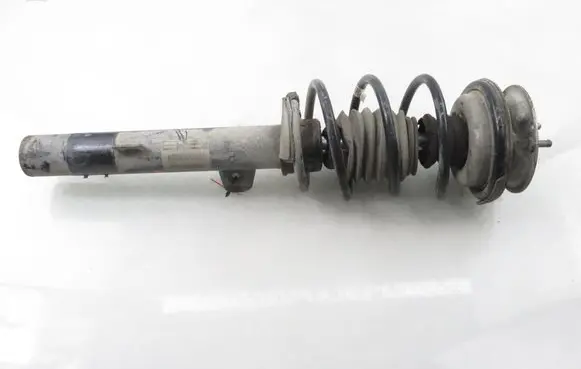 BMW 1 E81 E87 Front shock absorber with coil spring 6771554
