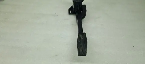 Opel Combo C Accelerator throttle pedal 9129423