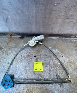 Seat Toledo II (1M) Front door window regulator with motor 