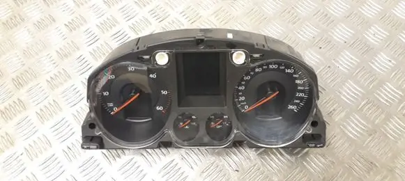 Volkswagen PASSAT B6 Speedometer (instrument cluster) 3C0920870Q