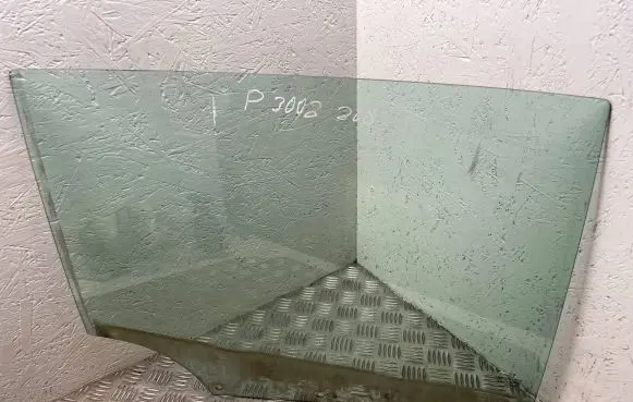 Peugeot 3008 I Rear door window glass