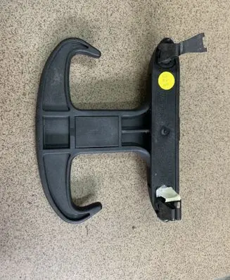 Audi A6 S6 C7 4G Tie down hook / loop 4G5867615