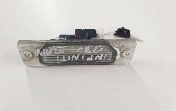 Infiniti M Y51 Number plate light