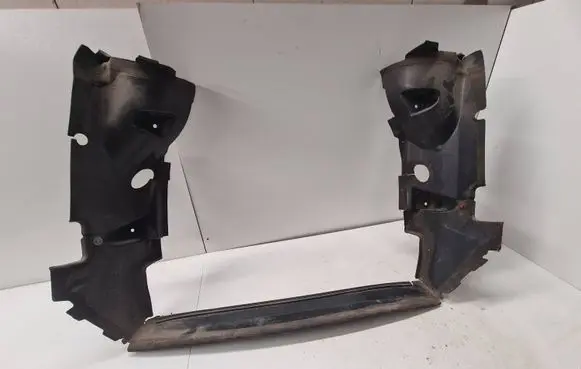BMW X3 E83 Bottom radiator support slam panel 3401289
