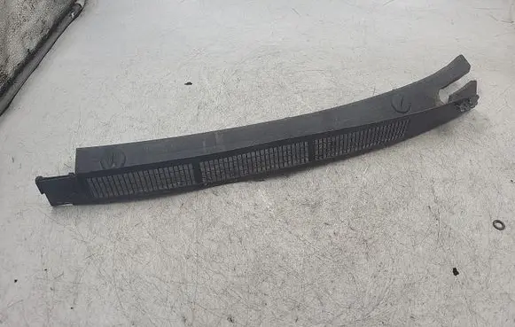 Audi 80 90 B3 Wiper trim 893819403
