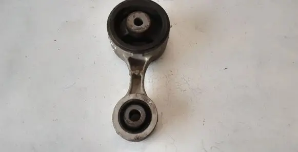 Honda Civic Engine mount bracket