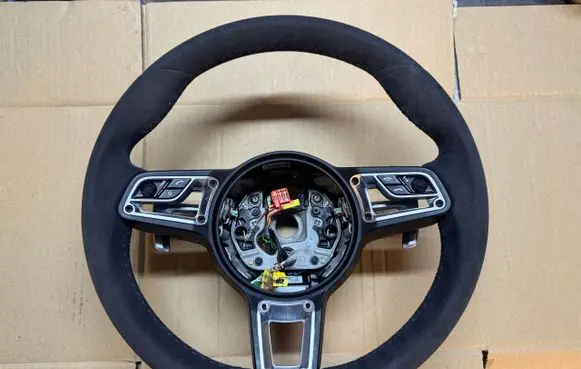 Porsche Cayman 982 Steering wheel