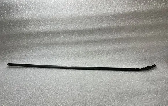 Volkswagen Touareg I Tailgate trim 7L6954327
