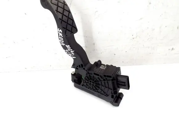 Skoda Scala Accelerator throttle pedal 2Q1723503