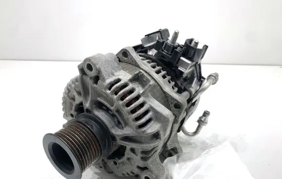 BMW 5 G30 G31 G38 Generator/alternator 8490538
