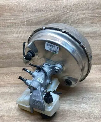 Volvo XC60 Brake booster P32130202 32130230 RHD