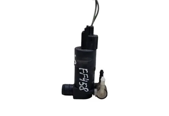 Ford Focus Windscreen/windshield washer pump BV6117K624BA
