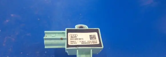 Audi A5 8T 8F Airbag deployment crash/impact sensor 8K0955557C 5WK4380902 104607